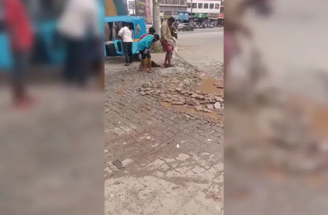 ೨